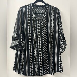 Black and White Geometric Patterned Women's Top
